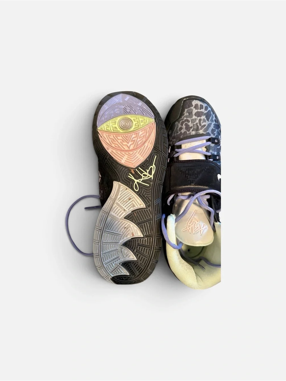 Nike Kyrie 6 “ Asia Irving” sneakers